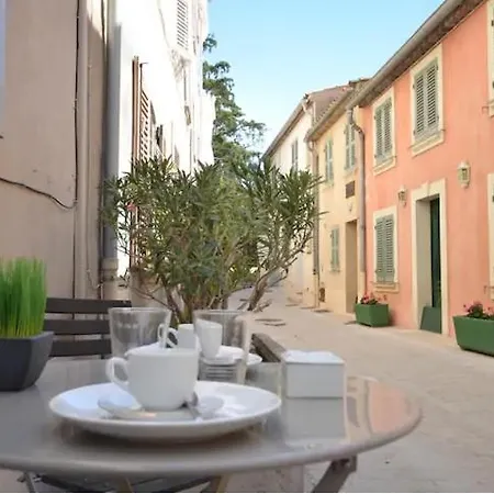 3 Centre Tropez Avec Parking Apartment *